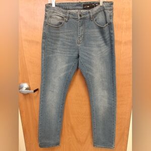 listing-status-banner